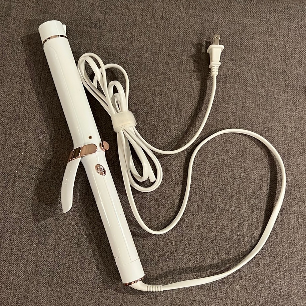T3 1.25 curling iron
